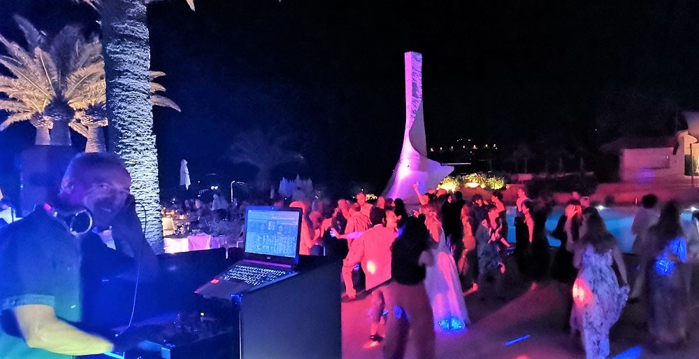 English AV Services for Marriage Ceremony, Cocktails, Dinner, Speeches + English DJ for your Party - Cannes, St Tropez, Monaco, Provence, South of France